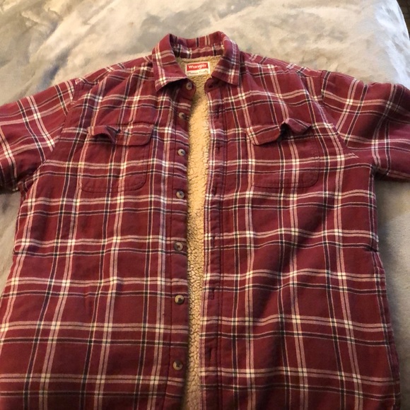 Wrangler Other - Wrangler Flannel Sherpa Lined inside